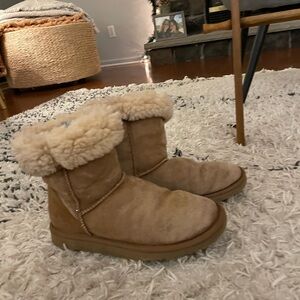 UGG Classic Shearling Boots in Cream